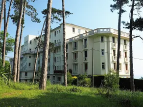 Enestående 140 m² duplex klassificeret **** mod stranden og golfbanen! - Image 2