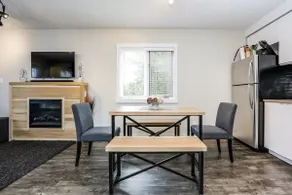Cozy Collingwood Retreat by Property Valet - Image 3