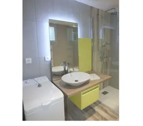 Modern decor apartment - Image 3