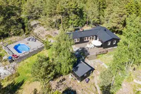 In the archipelago near Stockholm - Image 4