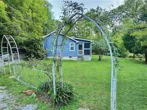Creekside Cottage Near Nashville- Pet Friendly! - Image 2