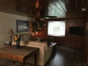 Serenity Cabin at Owl Creek - Image 4