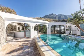 Deluxe Studio with Sea View - Image 5