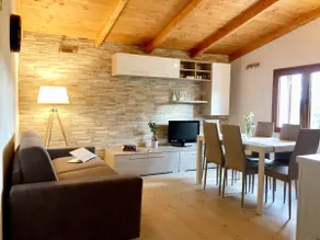 Independent flat, with pool and terrace - Image 2
