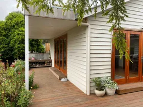 Spacious Victorian Miners Cottage - Image 5