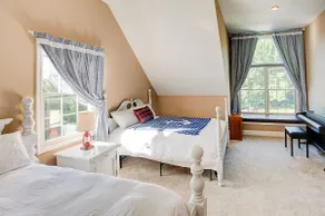 Private 24-Acre Countryside Retreat - No Fees! - Image 3