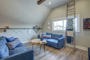 Niagara Falls Clean and Stylish Loft - Image 2