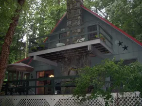 Cozy Peaceful Mountain Retreat Close to Parkway - Image 2