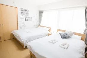 Plays' Apartment, Family Apartment 301 - Image 2