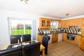 Spacious Three Bedroom Home in Bundoran - Image 5