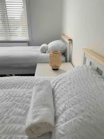 Iris Home in Southsea FREE street parking and pets welcome - Image 2