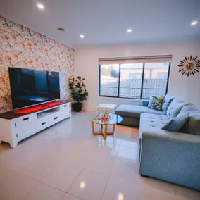 Beautiful house 8k - Image 2
