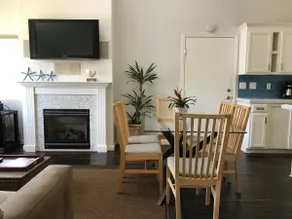 Magnifique Beach House à quelques pas de l'océan. Vélos gratuits. Wifi. - Image 2