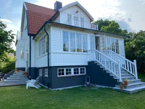 Nice and spacious villa, 10 minutes from Stockholm - Image 2