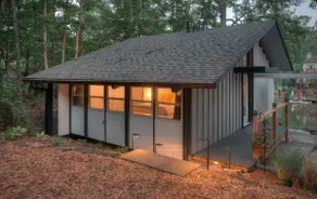 The Architect's Cottage on Bishop Lake - Image 2