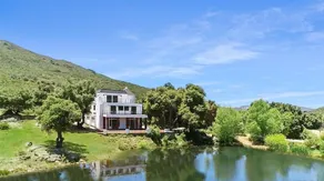 Stylish Lakefront home near Julian - Image 5