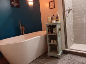 David's Dwelling: Spa-like bathrooms, Full Wetbar! - Image 2