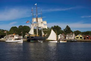 AM MYSTIC RIVER @ SEAPORT & AQUARIUM: 5 Queensize-Betten 1 Etagenbett - Image 5