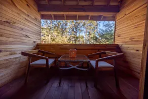 Water deer cabin #32 with Jacuzzi, ideal for couples - Image 3