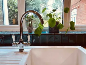 Elegant apartment in Moseley’s leafy backstreets - Image 4