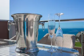 Luxury penthouse, panoramic sea view - Image 2