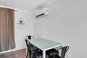 Chic Small House Oasis: Close to FIFA WORLD CUP - Image 4