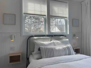 The Greenport Suite—private entry + near the beach - Image 2