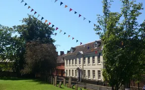 Whole flat in Historic Building - Image 5