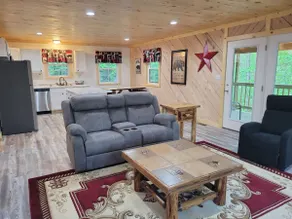 Wildwood cabin at Paradise in the Woods on the Buckhannon River - Image 3