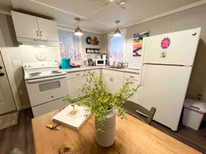 Sunflower Cottage - cozy romantic mountain escape - Image 4
