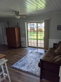 The Little Barbee Lodge *Lake Access* - Image 4