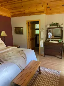 VC Cottages- Cabin B - Image 3