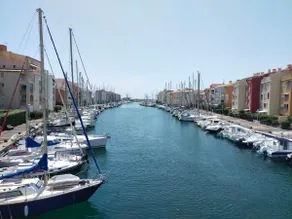 The view in blue. - Image 4