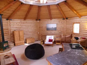 Unique Octagon Log Cabin - Image 2