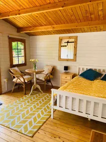 Little Nook in the Paddock-small wooden house for2 - Image 3