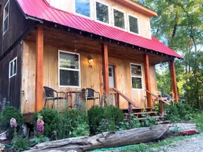 Lakefront Cabin on Mallett's Bay Lake Champlain - Image 2