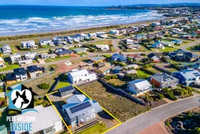 Ultimate in Middleton Coastal Style with Views Sleeps 10 - Image 5