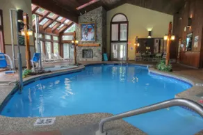 The Nordic Chalet | New Reno! | Hot Tubs | Skiing - Image 2