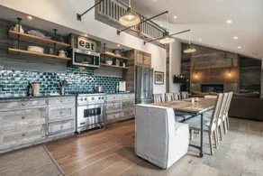 Lake view with hot tub, EV charger, pet friendly. - Image 2