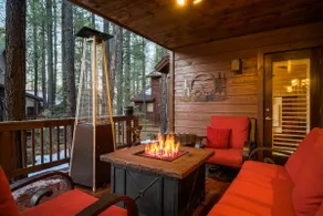 Quiet & Cozy 4 bed, 4 bath Pinetop Escape - Image 3