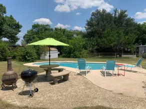 Net Patio/ Swimming / Games/ Dog Friendly - Image 3