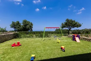 Villa Victoria - A Private Family Gem - Image 3