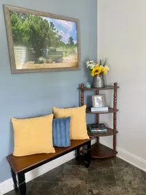 Cozy 3 Bedroom Farmhouse - Image 2