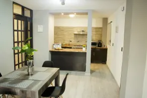 Ground floor, spacious with an excellent location - Image 4