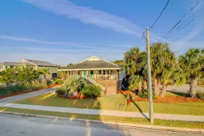 Edisto Beach House that sleeps 14 with Hot Tub - Image 2