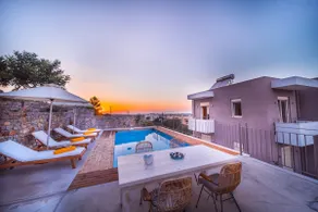 Aloni 3 bedroom Sea View Villa with private pool - Image 2