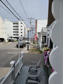 Suite with Kitchen steps from Beach - Image 2