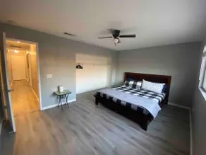 Manteca 4br home sleeps 8-CAL King beds, spacious! - Image 3