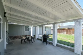 Newly Renovated 4B/2Bth Great Spot for Work or Fun - Image 4