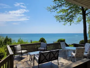 Lexington Beach house, On the water with private beach - Image 3